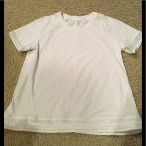 Cute Lululemon ‘Into the Sun’ Tee